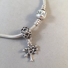 Load image into Gallery viewer, Open Chain Link Ball CONVERTER BEAD For Charm Bracelet .925 Sterling Silver Works for Pandora, European & many Bangle style bracelets FD14
