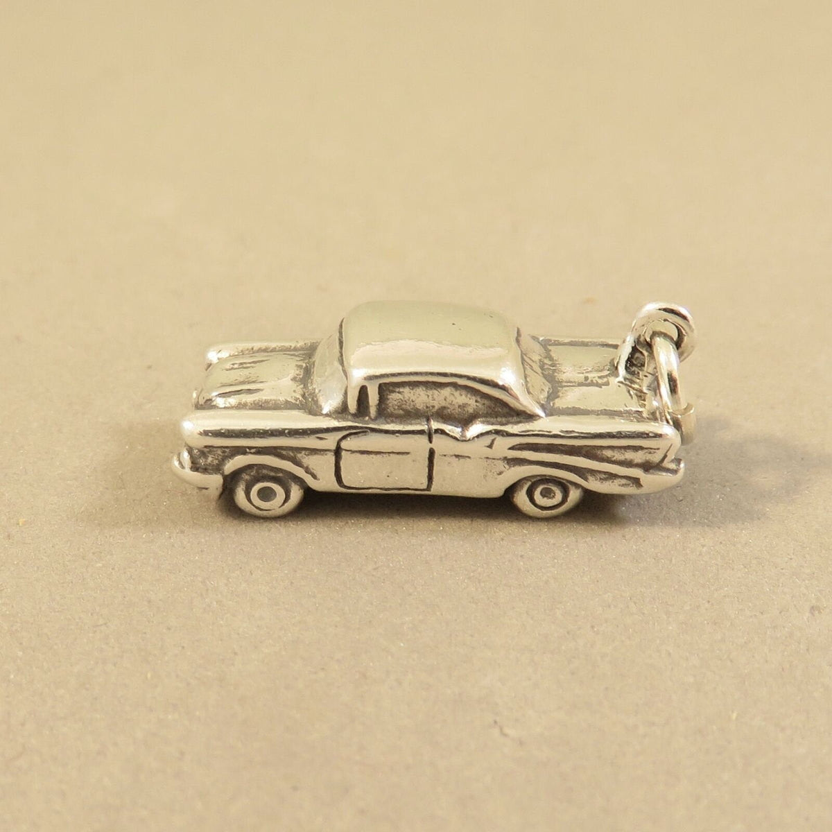 Charme Vintage Voiture Antique En Argent Sterling 925 - Poids 2.4g, 1.6cm, Occasion Bon état