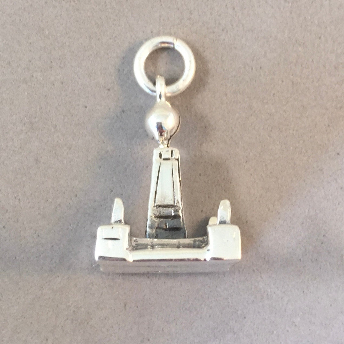 ムントル MITAD DEL MUNDO .925 Sterling Silver Charm Pendant Quito