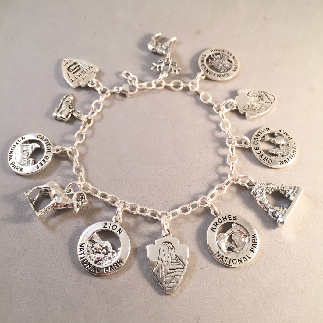 MIGHTY 5 UTAH .925 Sterling Silver Travel Souvenir Charm Bracelet Zion, Bryce, Capitol Reef, Canyonlands, Arches BRM5