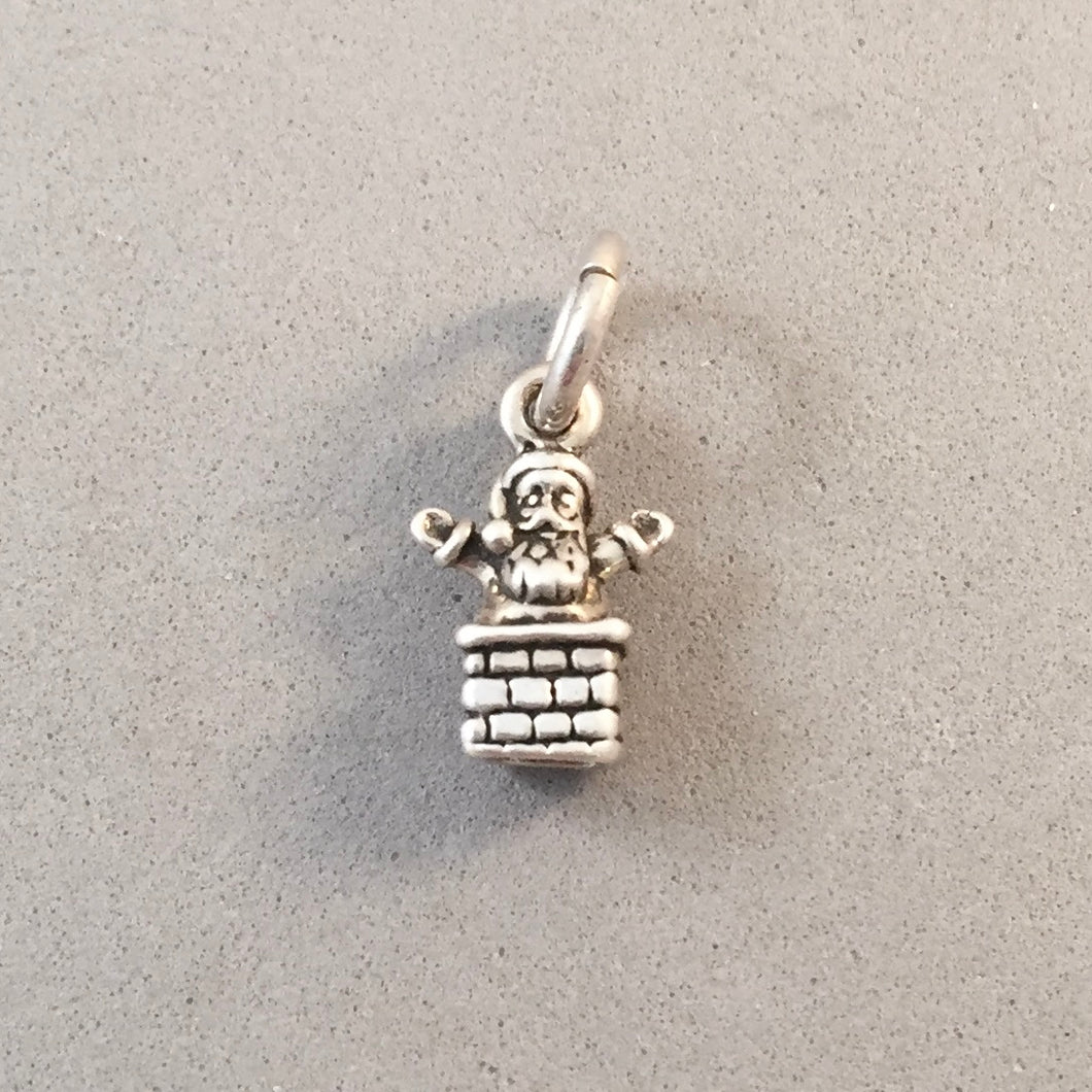 SANTA CLAUS IN CHIMNEY Tiny .925 Sterling Silver 3-D Charm Pendant Christmas Holiday MC11