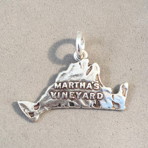 MARTHA'S VINEYARD .925 Sterling Silver Charm Pendant Massachusetts Island Map Tourist Travel Souvenir TU61