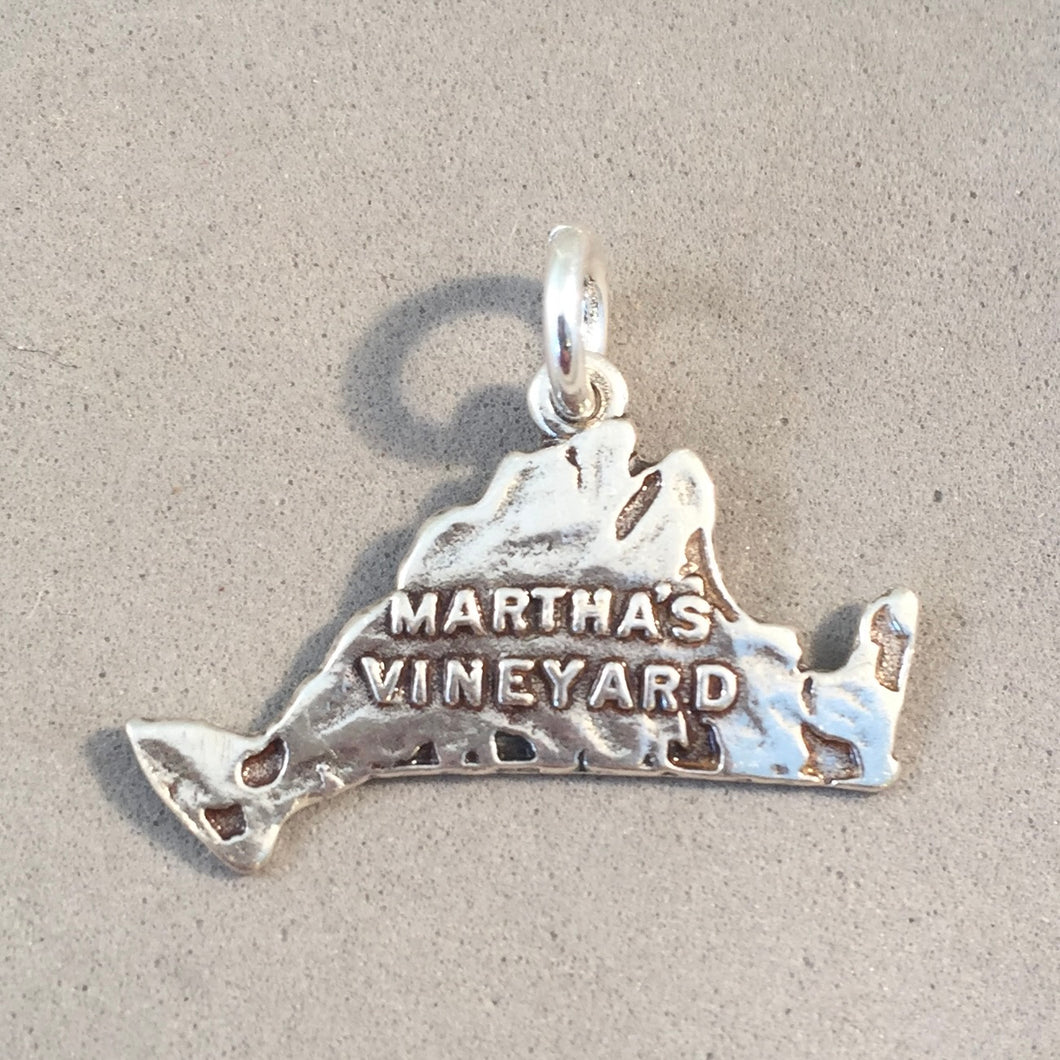 MARTHA'S VINEYARD .925 Sterling Silver Charm Pendant Massachusetts Island Map Tourist Travel Souvenir TU61