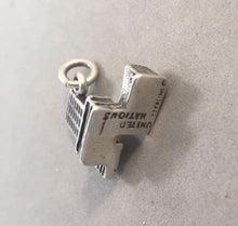 Load image into Gallery viewer, UNITED NATIONS BUILDING .925 Sterling Silver Charm Pendant New York City UN BA02