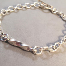 Load image into Gallery viewer, CHARM BRACELET Twisted Bar Center .925 Sterling Silver Lobster Clasp Starter Oval Loop Link CB32