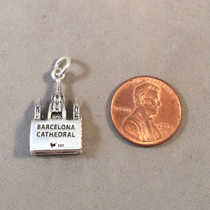 BARCELONA CATHEDRAL .925 Sterling Silver Charm Pendant Spain Church Souvenir TP33