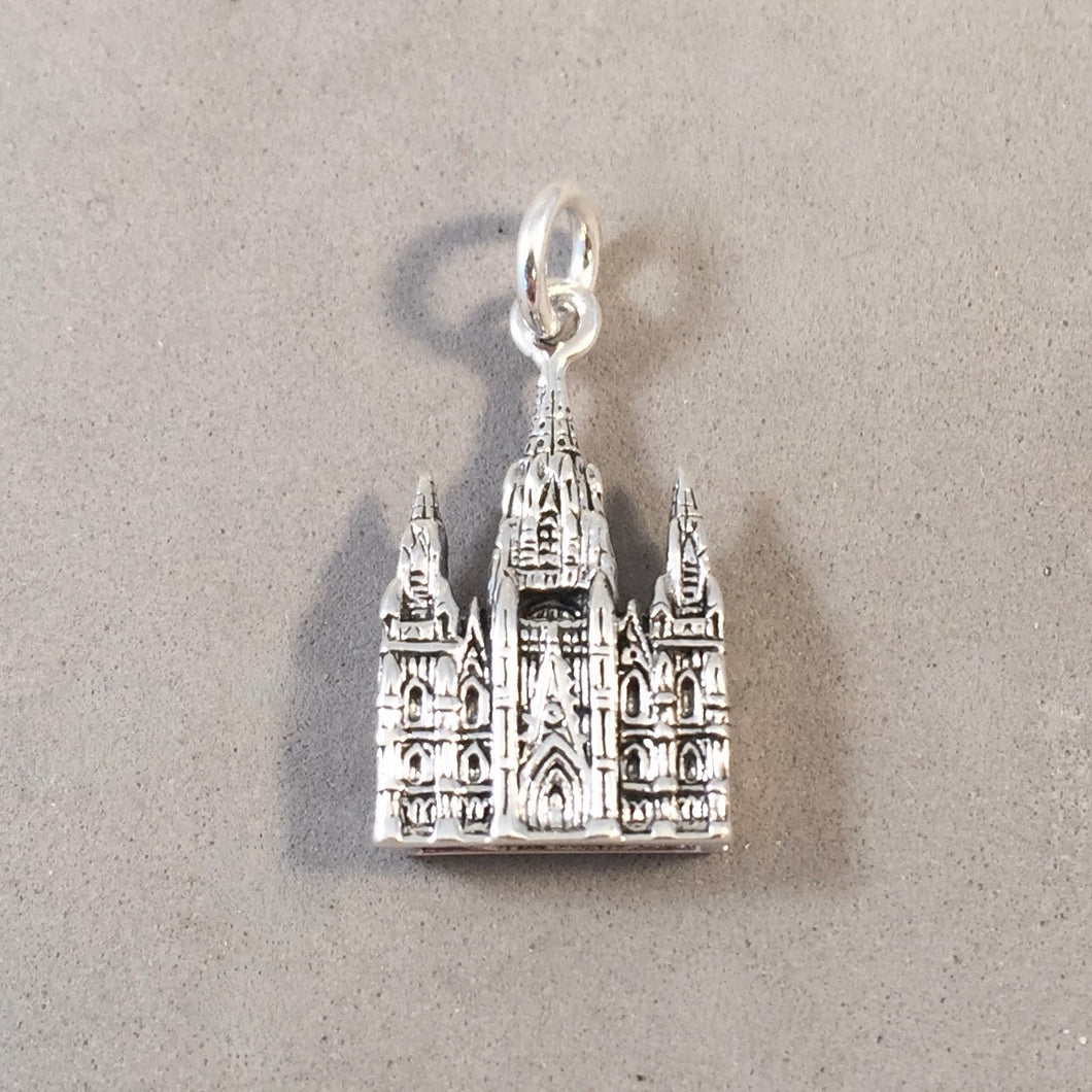 BARCELONA CATHEDRAL .925 Sterling Silver Charm Pendant Spain Church Souvenir TP33