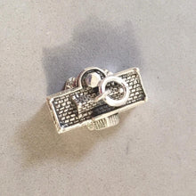 Load image into Gallery viewer, WHITE HOUSE Detailed .925 Sterling Silver 3-D Charm Pendant Landmark Washington DC Government President Residence Travel TY20