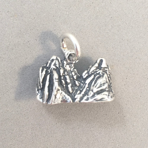 BADLANDS 3-D .925 Sterling Silver Charm Pendant National Park South Dakota Travel Tourist Hike pm12