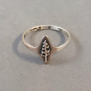 EVERGREEN TREE Small .925 Sterling Silver Ring Cedar Fir Forest R02