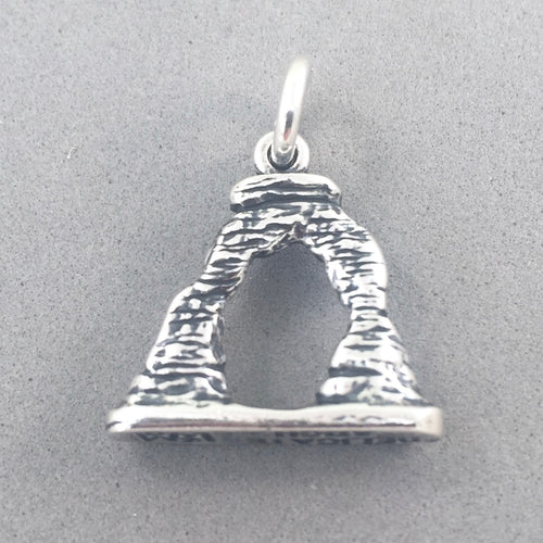 DELICATE ARCH .925 Sterling Silve 3-D Charm Pendant Arches National Park Utah Moab pm04