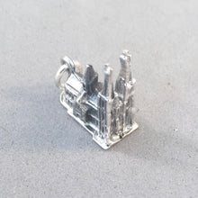 Load image into Gallery viewer, KOLN CATHEDRAL 3-D .925 Sterling Silver Charm Pendant Europe Germany Cologne Church Duomo tg07