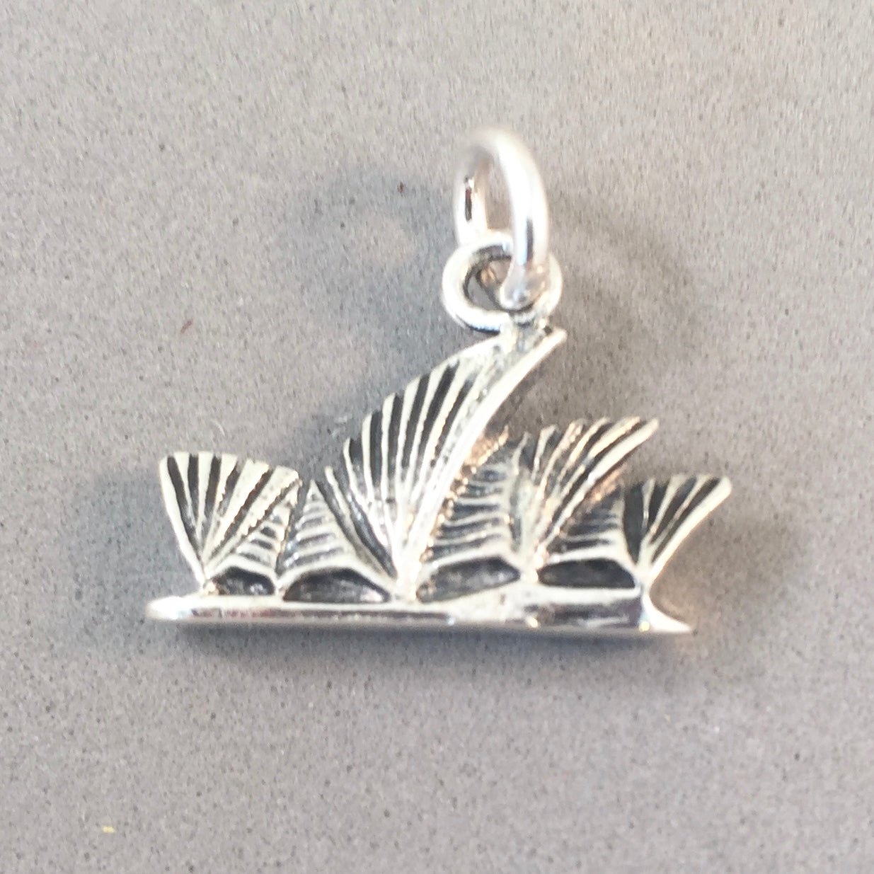 SYDNEY OPERA HOUSE Sterling Silver 3-D Charm Pendant