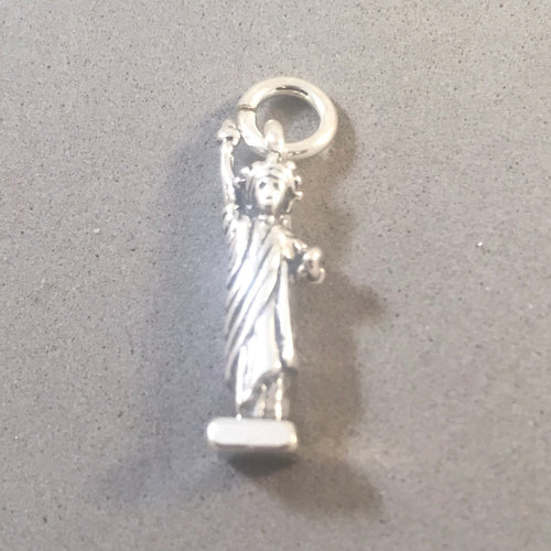 STATUE of LIBERTY .925 Sterling Silver 3-D Charm Pendant Landmark New York Manhattan Travel pm36