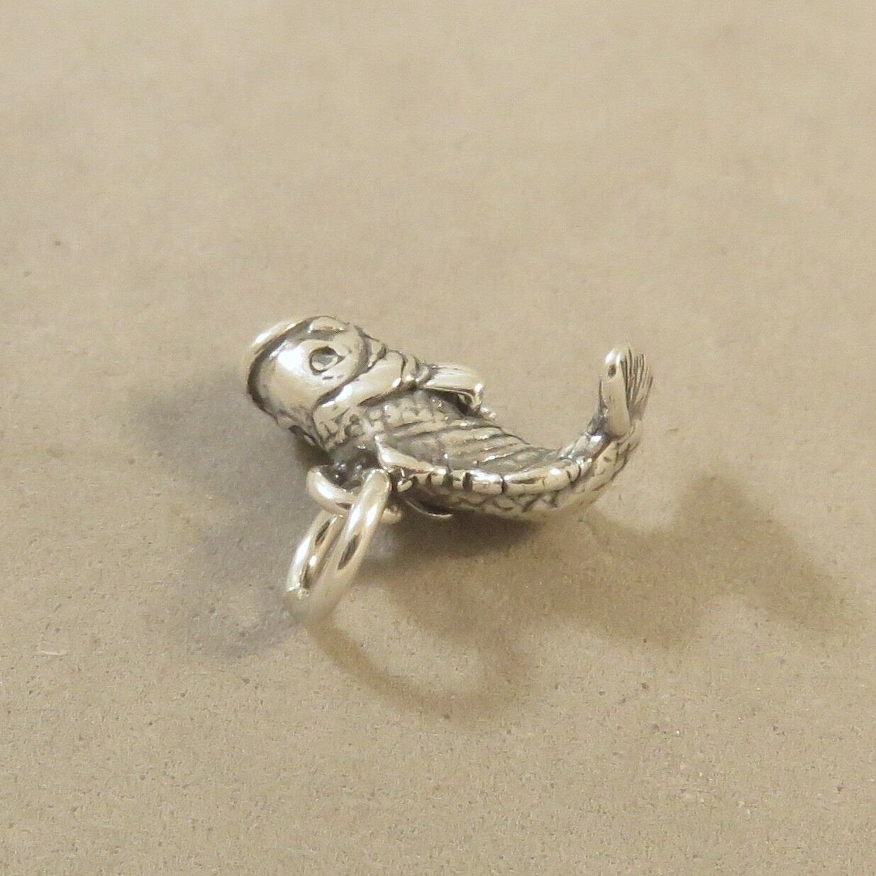 Large Mouth Bass Sterling Silver 3-D Charm Pendant Fish Jumping Fishing Life NT74
