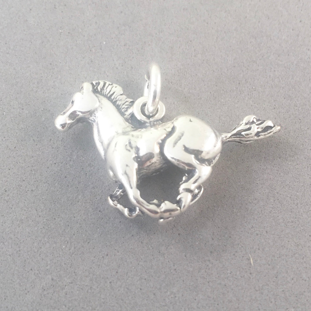 GALLOPING MUSTANG 3-D .925 Sterling Silver Charm Pendant Horse Pony Mare Stallion AN65