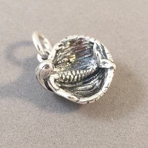 MERMAID in CLAM SHELL .925 Sterling Silver 3-D Charm Pendant Sitting in Sea Beach Sea Ocean nt52