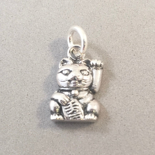 MANEKI-NEKO .925 Sterling Silver Charm Pendant Japan Waving Lucky Cat Beckoning Good Luck TA40