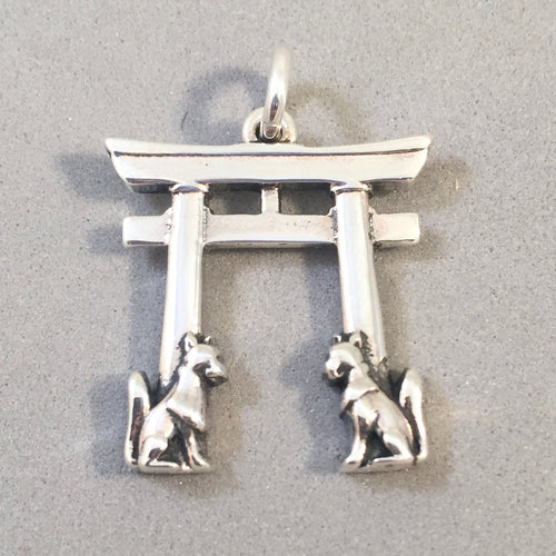 FUSHIMI INARI-TAISHA Large .925 Sterling Silver Charm Pendant Kyoto Japan Torii Gate Shinto Shrine ta08
