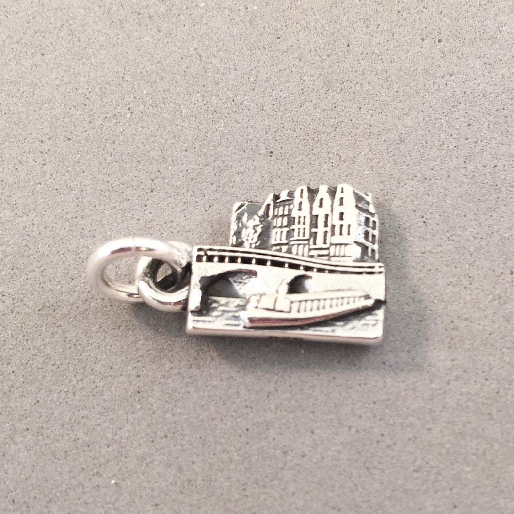 Boat deals pandora charm