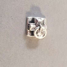 Load image into Gallery viewer, WHITE HOUSE Small .925 Sterling Silver 3-D Charm Pendant Landmark Washington DC Government President Residence Travel TY12