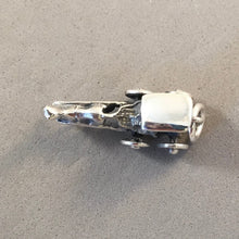 Load image into Gallery viewer, MACKINAC HORSE BUGGY .925 Sterling Silver Charm Pendant Island Michigan Central Park Amish Bracelet Souvenir TU53