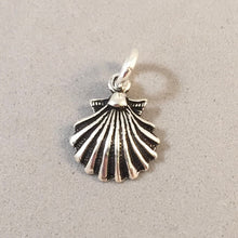 Load image into Gallery viewer, SCALLOP SHELL .925 Sterling Silver Charm Pendant Beach Ocean Nautical NT62