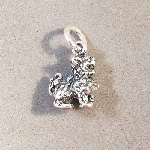 CHINESE GUARDIAN LION .925 Sterling Silver Charm Pendant Imperial Shi Shi Lion Dog Buddhism Forbidden City China Asia Souvenir TA47