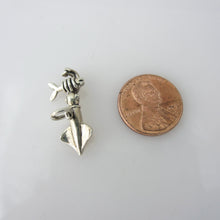 Load image into Gallery viewer, SQUID Holding a FISH .925 Sterling Silver 3-D Charm Pendant Beach Calamari BV03